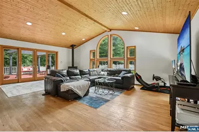 68 Lake Street, Upper Saddle River, NJ 07458 - Photo 18