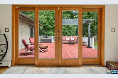 68 Lake Street, Upper Saddle River, NJ 07458 - Photo 22