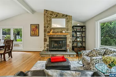 68 Lake Street, Upper Saddle River, NJ 07458 - Photo 4