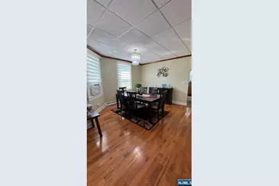 9 Guenther Place, Passaic, NJ 07055 - Photo 6
