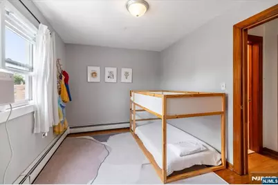 379 Kingsland Avenue, Lyndhurst Township, NJ 07071 - Photo 14