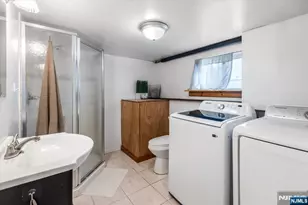 379 Kingsland Ave, Lyndhurst Township, NJ 07071 - Photo 20