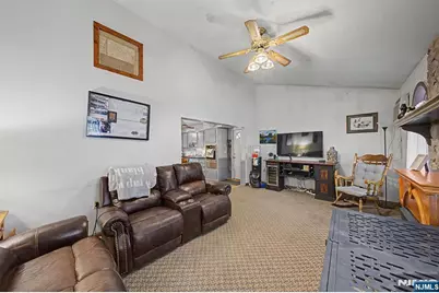 328 Hobart Avenue, Haledon, NJ 07508 - Photo 26