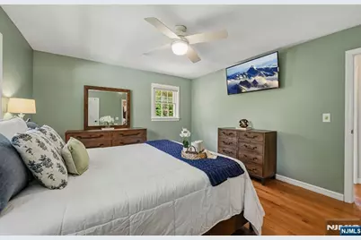 2 Hillview Place, Ramsey, NJ 07446 - Photo 10