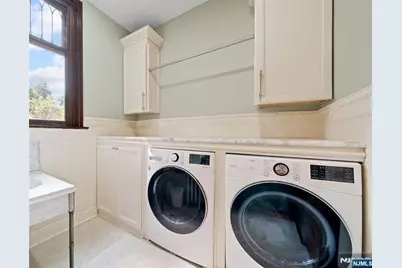 30 Mountain Avenue, Montclair, NJ 07042 - Photo 30