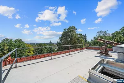 30 Mountain Avenue, Montclair, NJ 07042 - Photo 38