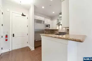 2315 The Plaza 2315, Tenafly, NJ 07670 - Photo 4