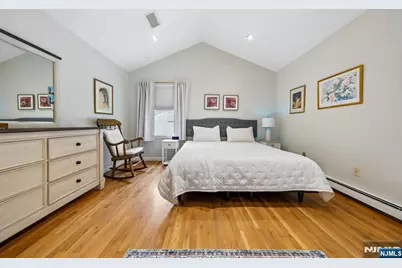 364 Piermont Avenue, Hillsdale, NJ 07642 - Photo 14