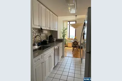 100 Old Palisade Road 2710 #2710, Fort Lee, NJ 07024 - Photo 6