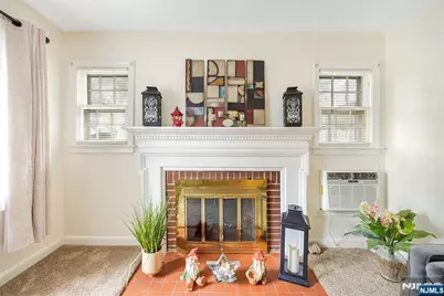 81 W Gouverneur Avenue, Rutherford, NJ 07070 - Photo 8