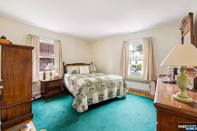 81 W Gouverneur Avenue, Rutherford, NJ 07070 - Photo 6