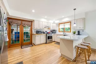81 W Gouverneur Ave, Rutherford, NJ 07070 - Photo 12