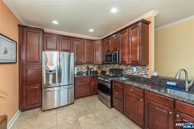 2 Station Square, Union Township, NJ 07083 - Photo 10