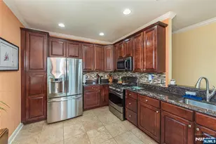 2 Station Sq, Union Township, NJ 07083 - Photo 10