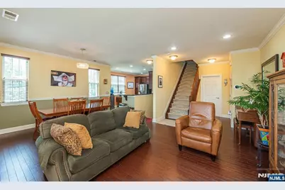 2 Station Square, Union Township, NJ 07083 - Photo 6