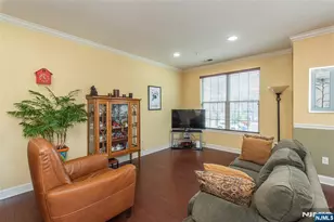 2 Station Sq, Union Township, NJ 07083 - Photo 4