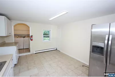 181 Midland Avenue 2 #2, Paramus, NJ 07652 - Photo 10