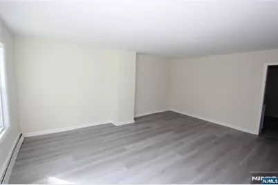 181 Midland Avenue 2 #2, Paramus, NJ 07652 - Photo 6