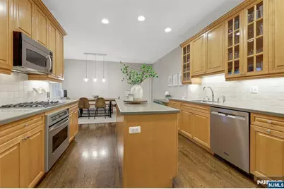 709 Fieldstone Terrace, Wyckoff Township, NJ 07481 - Photo 14