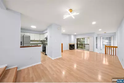 531 Windsor Drive, Palisades Park, NJ 07650 - Photo 6