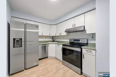 531 Windsor Drive, Palisades Park, NJ 07650 - Photo 8