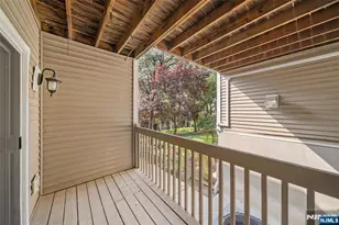 531 Windsor Dr, Palisades Park, NJ 07650 - Photo 18