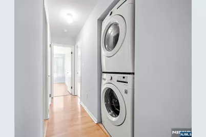 531 Windsor Drive 303 #303, Palisades Park, NJ 07650 - Photo 8