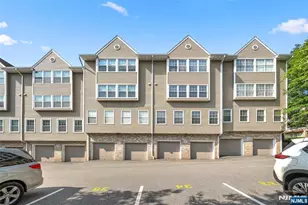 531 Windsor Dr, Palisades Park, NJ 07650 - Photo 1