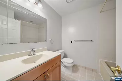 531 Windsor Drive, Palisades Park, NJ 07650 - Photo 12