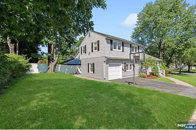 604 Taylor Avenue, Oradell, NJ 07649 - Photo 2