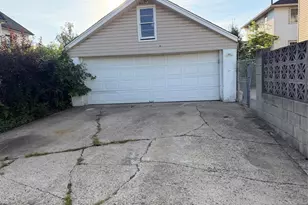 22 Forest Ave, Teaneck Township, NJ 07666 - Photo 10