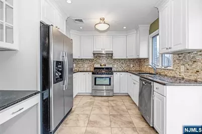 2344 Franklin Street, Fort Lee, NJ 07024 - Photo 8