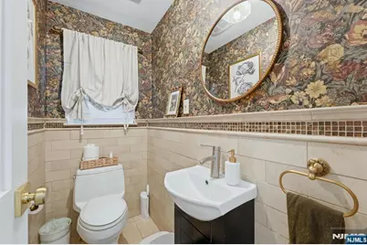 102 Mortimer Avenue, Rutherford, NJ 07070 - Photo 14