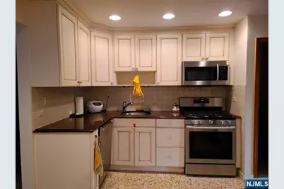 4 Merritt Court A #A, Tenafly, NJ 07670 - Photo 6