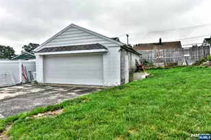 132 Charlton Ave, Lodi, NJ 07644 - Photo 28