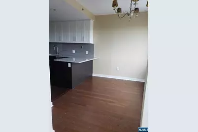 1026 Hudson Park 1026 #1026, Edgewater, NJ 07020 - Photo 6