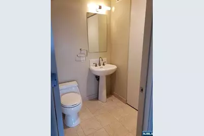 1026 Hudson Park 1026 #1026, Edgewater, NJ 07020 - Photo 12