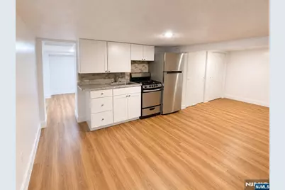 134 70th, Guttenberg, NJ 07093 - Photo 12