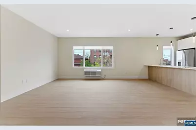 850 Broad Avenue B #B, Ridgefield, NJ 07657 - Photo 4