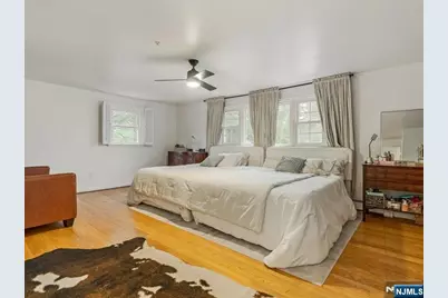 372 McKinley Boulevard, Paramus, NJ 07652 - Photo 22