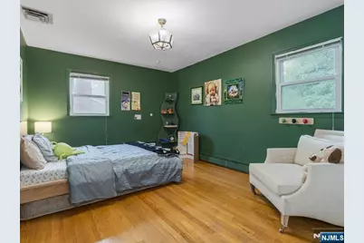 372 McKinley Boulevard, Paramus, NJ 07652 - Photo 24