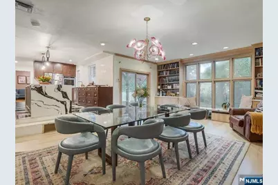 372 McKinley Boulevard, Paramus, NJ 07652 - Photo 18