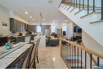 419 Stillwell B #B, Fort Lee, NJ 07024 - Photo 10