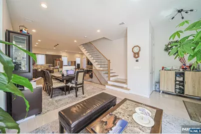 419 Stillwell B #B, Fort Lee, NJ 07024 - Photo 8