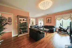 290 McCloud Dr, Fort Lee, NJ 07024 - Photo 6