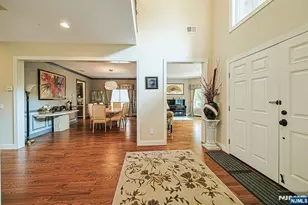 290 McCloud Dr, Fort Lee, NJ 07024 - Photo 4