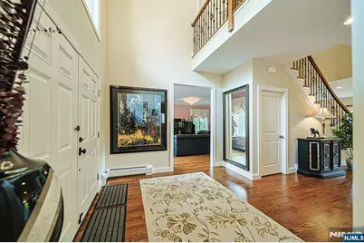 290 McCloud Drive, Fort Lee, NJ 07024 - Photo 14