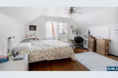 217 Riverdale Drive, Fort Lee, NJ 07024 - Photo 12
