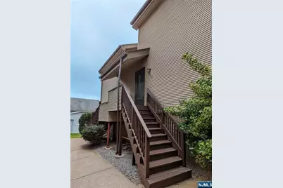 2400 2nd Street 2400 #2400, Fort Lee, NJ 07024 - Photo 2
