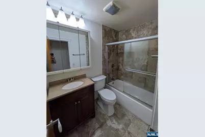 2400 2nd Street 2400 #2400, Fort Lee, NJ 07024 - Photo 14